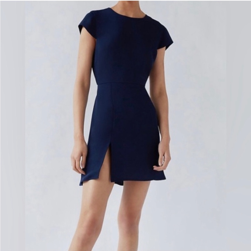 Aritzia Babaton Hamptons Navy Mini Dress / Size 6